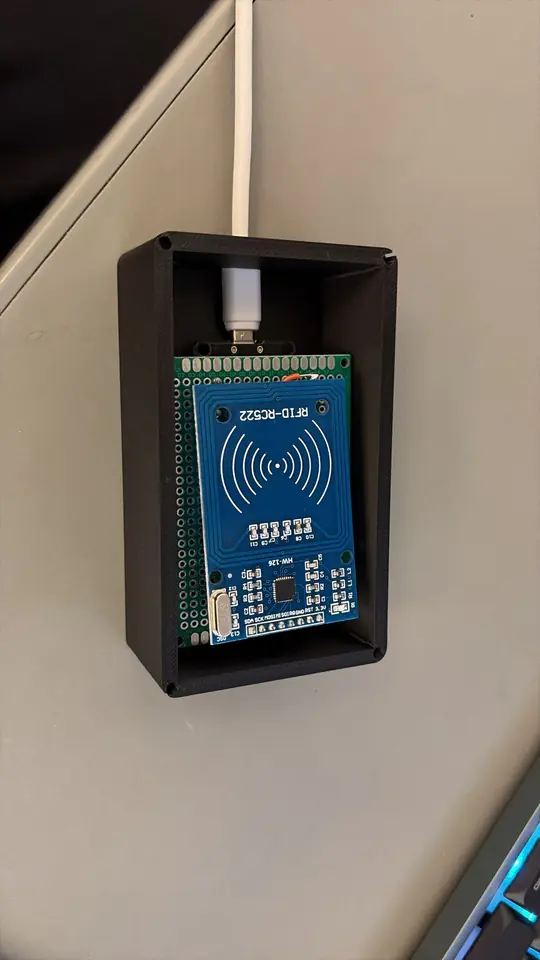 RFID reader mounted in a 3D printed enclosure